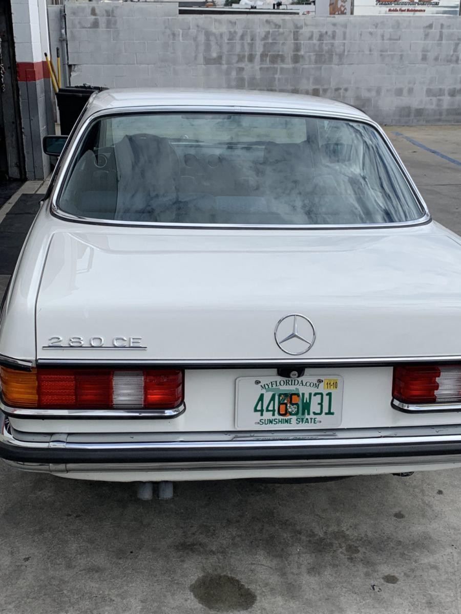 Детали экстерьера Mercedes-Benz 280 CE (C123) 1978 года  (EU) (фото 25 из 133)